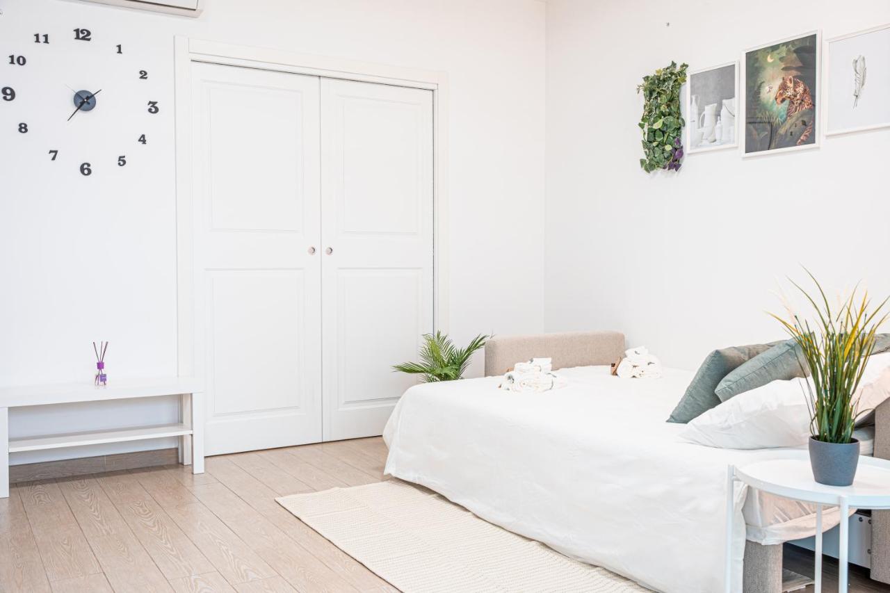 Apulialux - Elegant Apartment Con Netflix Bari Exterior foto